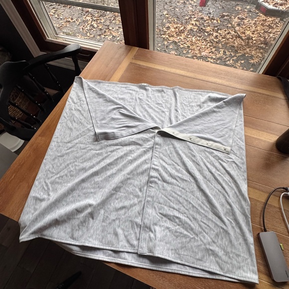 Lululemon Vinyasa Scarf Heather Grey Modal - NWOT - Picture 2 of 4